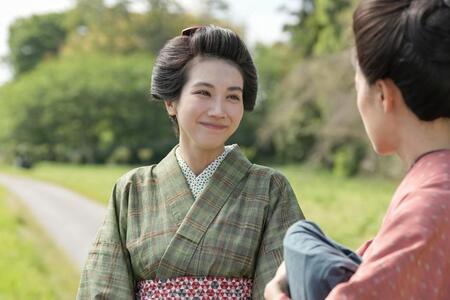 珠とふたりで話す幼なじみの梅（松本穂香）