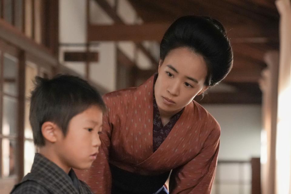 教室を逃げ出した次郎（渋谷そらじ）と向き合う珠（石橋静河）