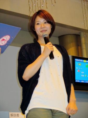 住之江ボートでトークショーを行った女子ボートレーサーの津田裕絵