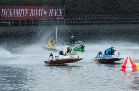 　優勝戦１周２Ｍの攻防