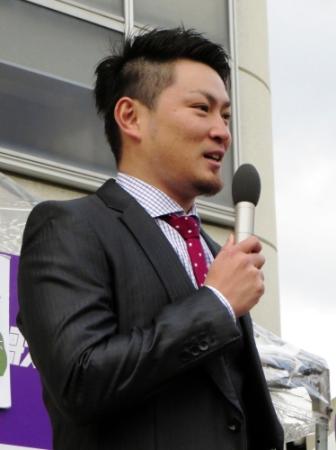 和歌山記念のトークショーに登場した稲川翔