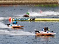 ナイター開催に向け照明設備設置工事が始まったボートレース下関