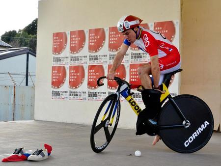 　トラックスタンド１３、１５年世界王者のクレモン・ルロワ