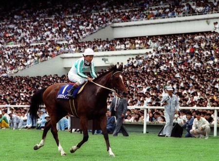 ９１年宝塚記念を制したメジロライアンと横山典９１年６月９日、阪神競馬場