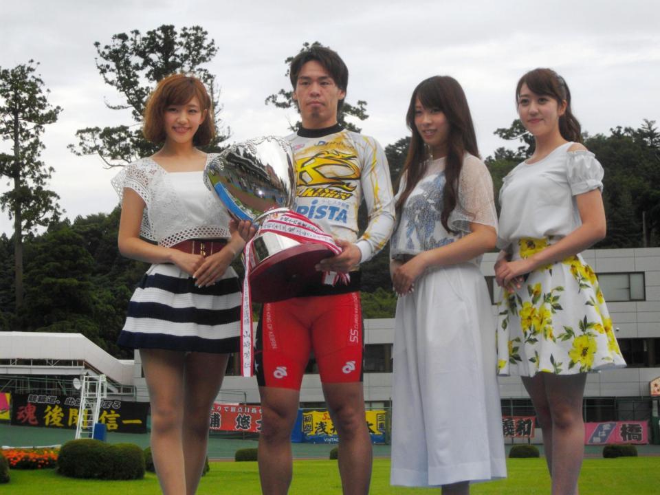 f_09347453.jpg