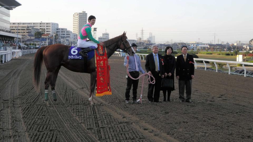 　浦和記念を快勝して交流重賞３勝目を飾ったケイティブレイブ