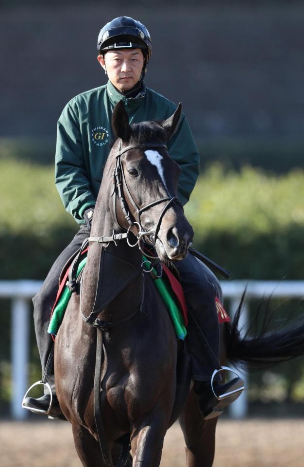 　調教を終え、引きあげるソウルスターリング