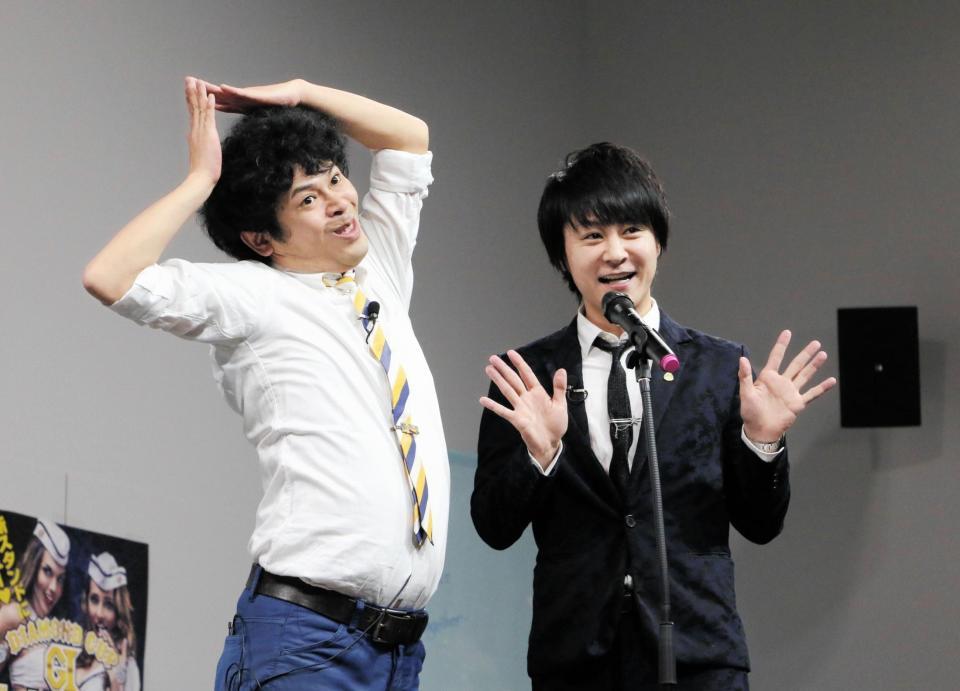 大村ボートで爆笑ライブを開催した流れ星のちゅうえい（左）と瀧上伸一郎