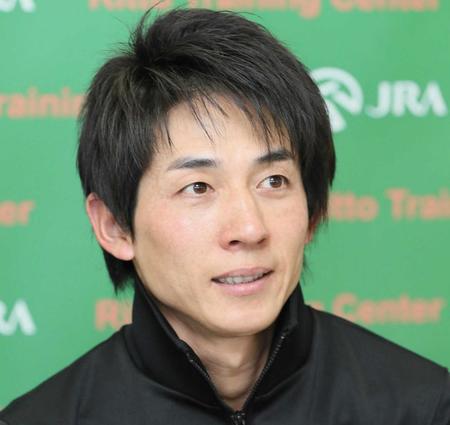 　ＪＲＡ通算１３００勝を達成した幸英明騎手
