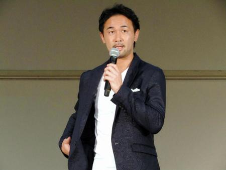 住之江ボートでトークショーを行った山中慎介