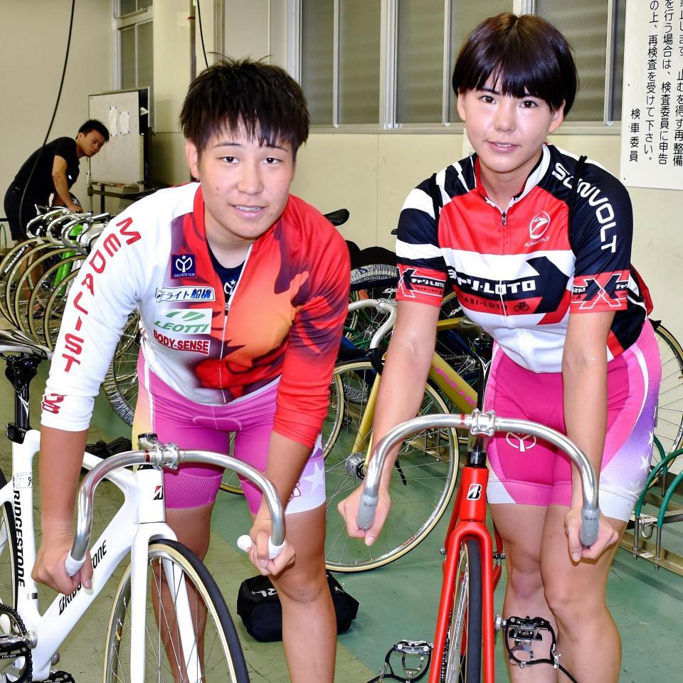 ７日の奈良競輪でデビューする柳原真緒（左）、日野未来