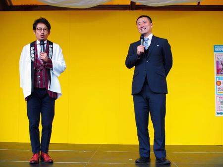 山口幸二氏とトークショーに臨んだ市田佳寿浩（右）
