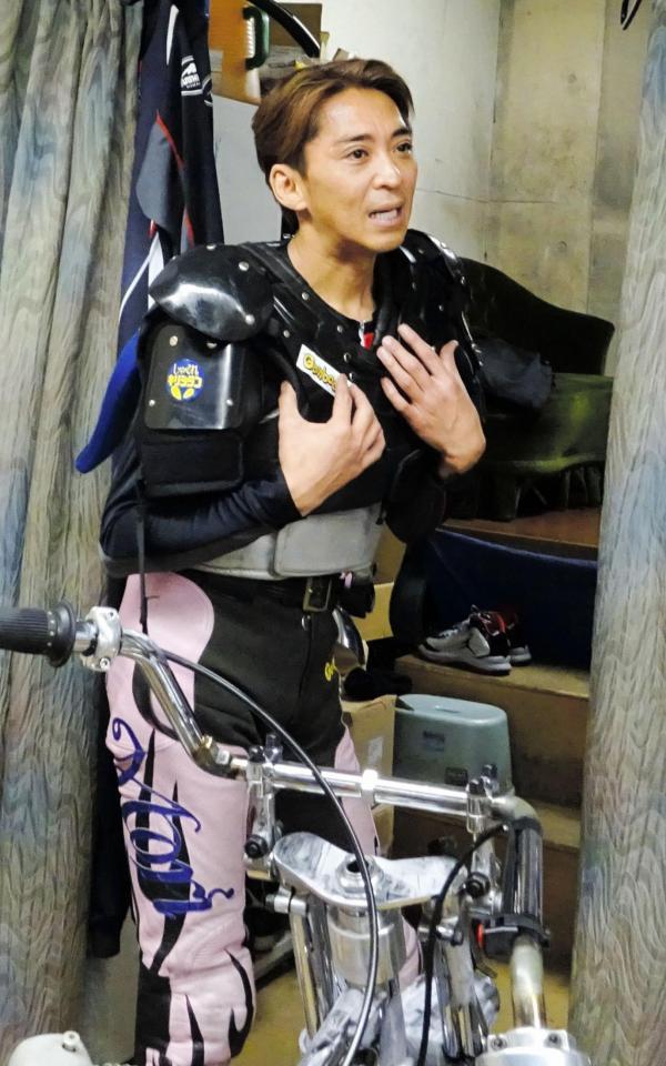 川口のナイター開催初戦を快勝した森且行