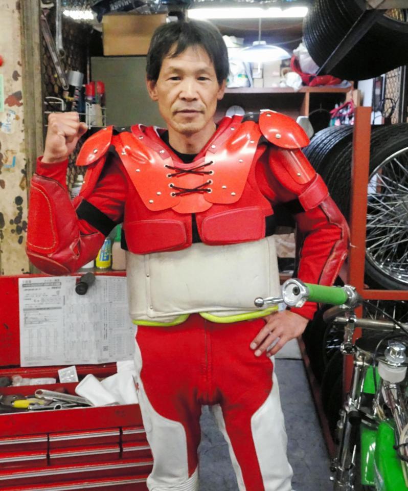 史上３人目の１５００勝を達成した岩田行雄