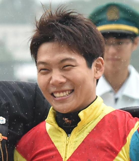 菊花賞ヴァルコスは岩田康に　三浦が急性虫垂炎で土日１３鞍乗り代わり