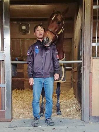 アーモンドアイ 厩舎でリラックス 根岸助手 お疲れさまと感謝の気持ちで一杯 競馬 レース デイリースポーツ Online