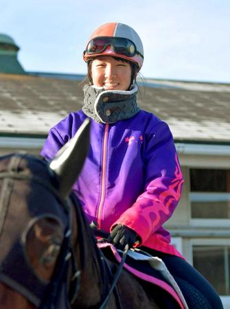 　全力プレーを誓う永島まなみ