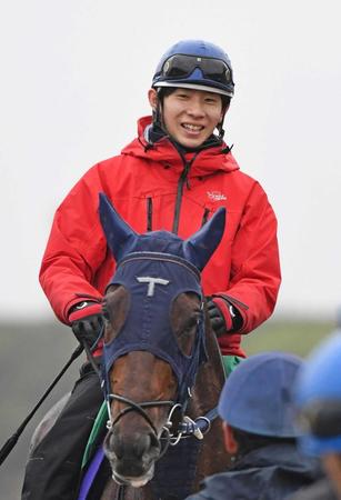 　大舞台へ気を引き締める嶋田とアサマノイタズラ