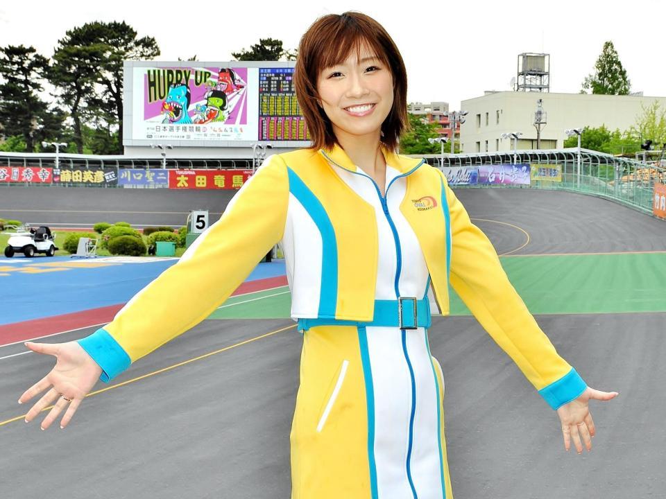 京王閣競輪マスコットガール「オーヴァルエンジェル」の津田菜都美さん