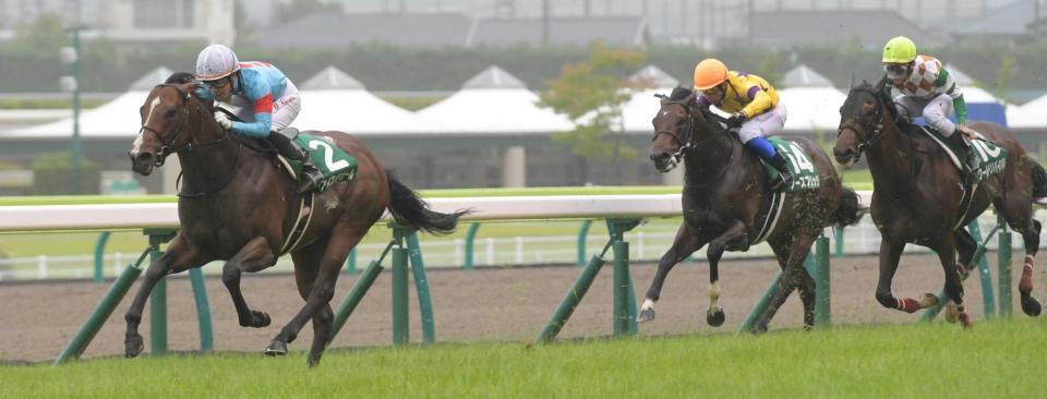 　豪快に突き抜けたヴァイスメテオール（撮影・三好信也）