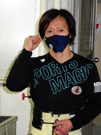 会心の３カドまくりを決めてガッツポーズの今垣光太郎