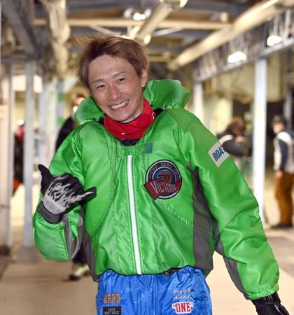 ６コースから２着で優勝戦１号艇を勝ち取った峰竜太（撮影・山口登）