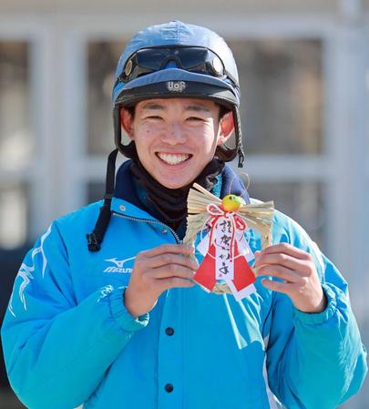 　新成人の泉谷が新年一発目から存在感を示す（撮影・石湯恒介）