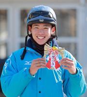 　新成人の泉谷が新年一発目から存在感を示す（撮影・石湯恒介）