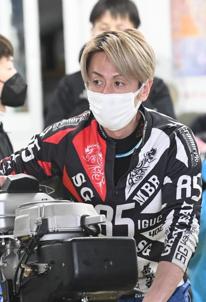 ２連対率トップ１号機を引き当てた井口佳典