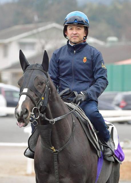 福永祐一騎手　栗東トレセンで騎乗「普通に乗れている」２月５日レース復帰