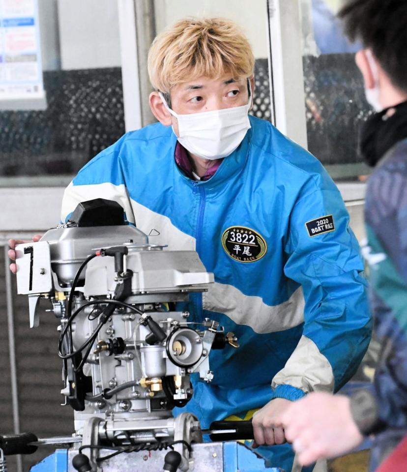 　初日唯一の連勝スタートを切った平尾崇典