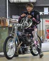 　走行練習に向かう森且行