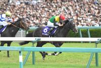 　後続を振り切ったタイトルホルダー（撮影・北村雅宏）