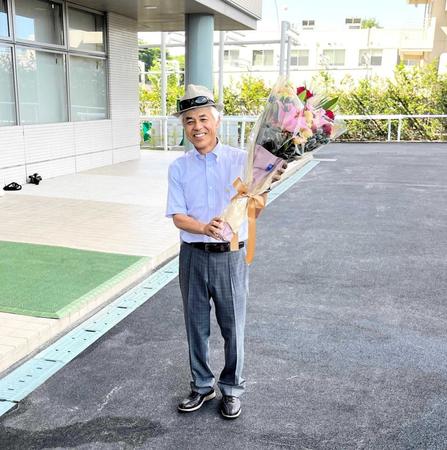 　函館１０ＲでＪＲＡ通算１０００勝を達成した国枝師＝福島競馬場（撮影・小林正明）