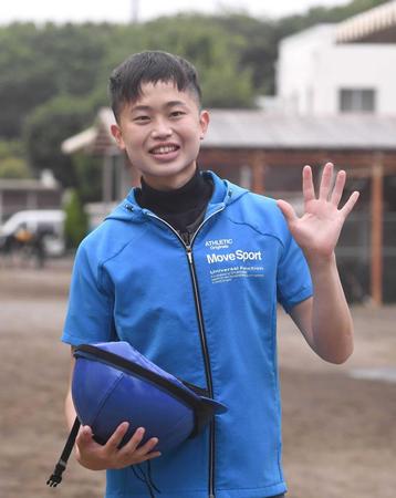 　復帰戦へ向け意気込む大塚海渡騎手（撮影・園田高夫）