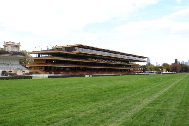 凱旋門賞】日本馬苦戦必至か 金曜雨なら芝刈らず本番は未経験の重馬場に/競馬・レース/デイリースポーツ online