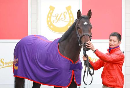 　重賞初制覇に意欲を燃やす杉山佳師とエミサキホコル（撮影・石湯恒介）