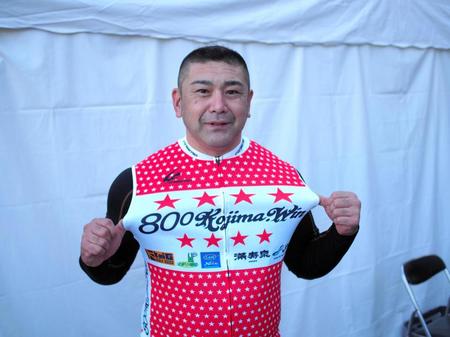 　前場所富山で通算８００勝達成した小嶋敬二