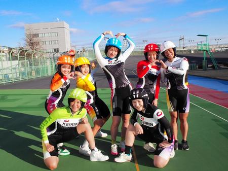 競輪】ガールズ加瀬加奈子 新ユニホームのデザインに鋭い