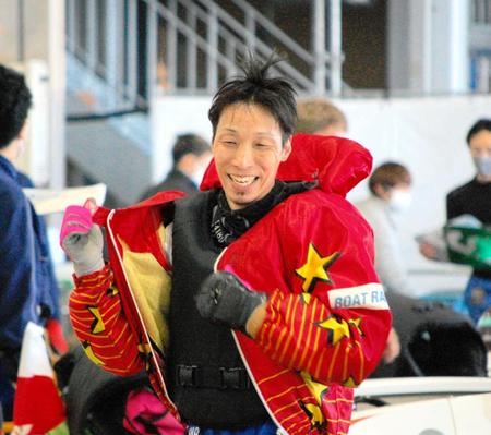 　純地元水面で好発進に笑顔の川上剛