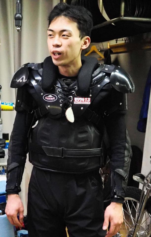 青山周平を破ってデビュー初Ｖを決めたスーパールーキーの栗原佳祐