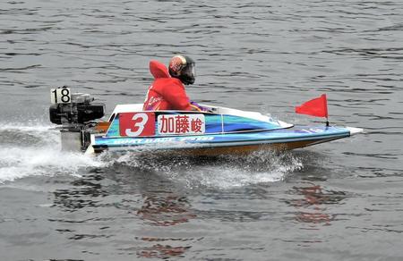 　戸田の新デザインボートのデモンストレーションランを行った加藤峻二さん