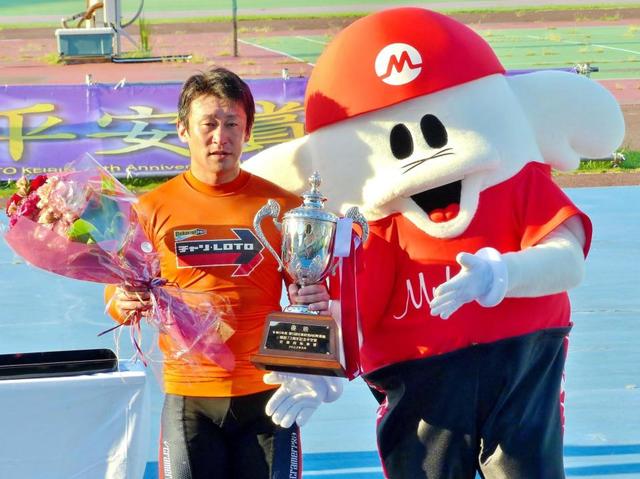 【競輪】向日町記念で元Ｊリーガーの北井佑季がＧ３初優勝　打鐘先行で後続を振り切る