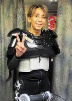 　準決勝戦を快勝し、３節連続で復帰後６回目の優出を決めＶサインの森且行