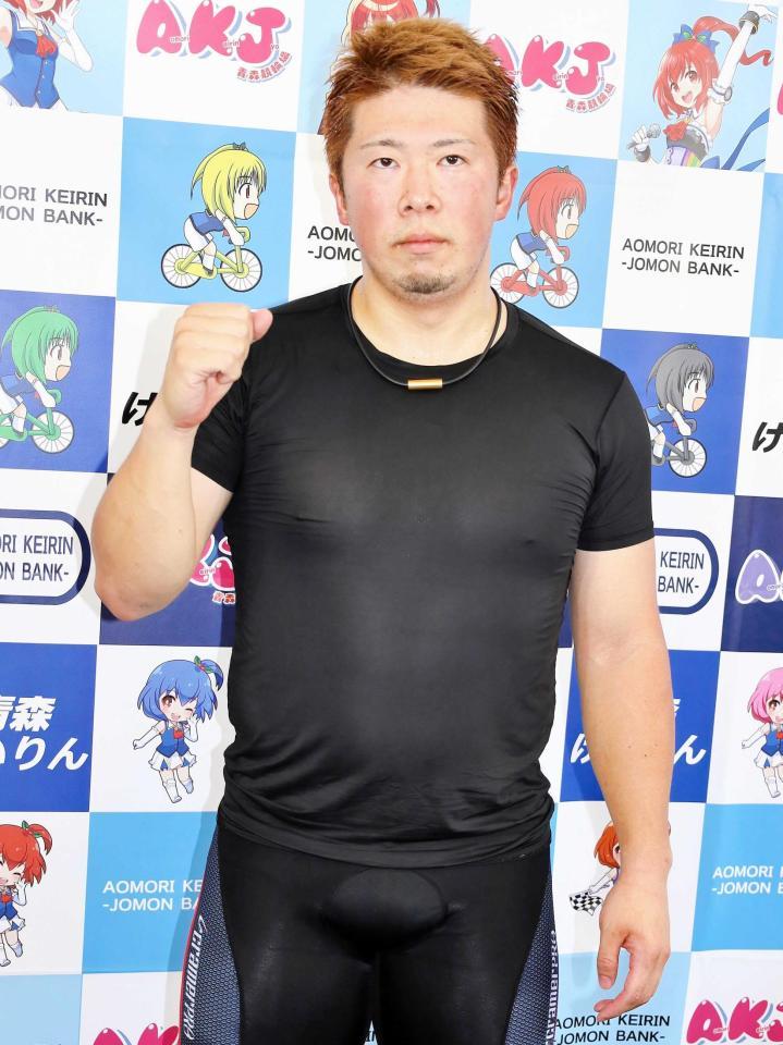 　冬場の重い立川バンクを苦にせず疾走する深谷知広