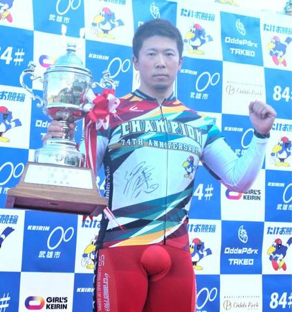 　今年初優勝を手にした深谷知広