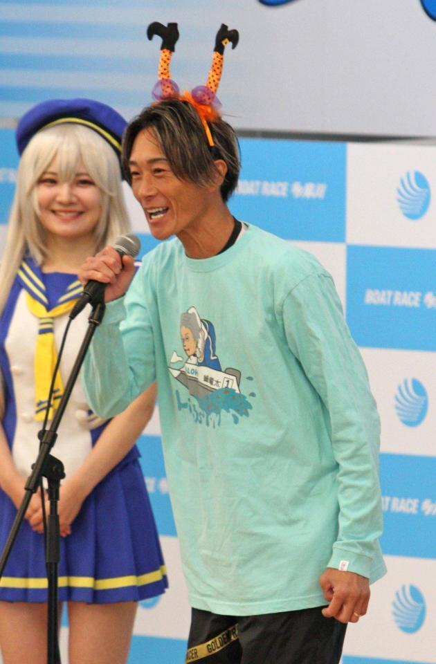 女子ボートレーサー小野生奈選手サイン入りプロペラ&峰竜太シャツ&堀未央奈 2025年最新】女子ボートレーサーの人気アイテム - メルカリ
