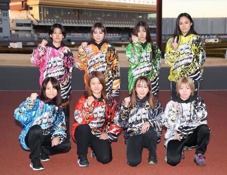 【写真】ズラリ集結の精鋭女子レーサー　魅力あふれるツヨカワ