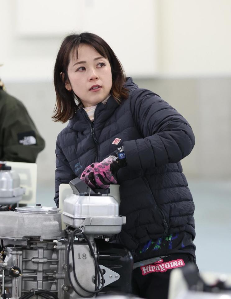 レーザーディスク 桜井智 13番目の旋律 ボート】蒲郡G1 平山智加が2連対率トップの18号機をゲット/レース