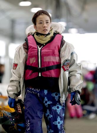 ボート】浜名湖PG1 地元期待の川井萌は無念の転覆「買って